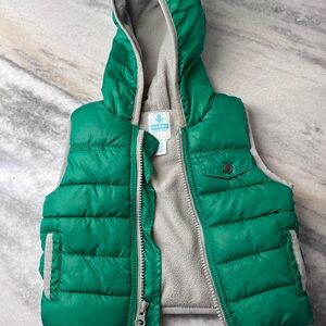 Old Navy Green and Gray Quilted Vest